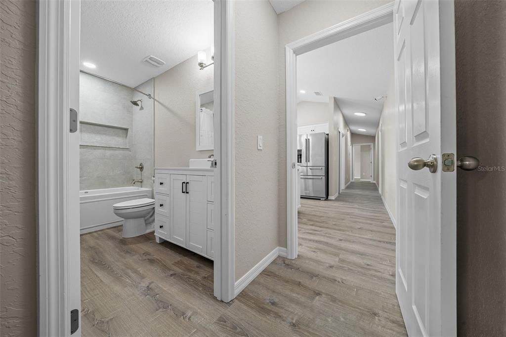 待售: $599,000 (3 贝兹, 2 浴室, 945 平方英尺)