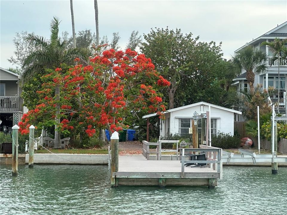 For Sale: $1,299,000 (3 beds, 2 baths, 1556 Square Feet)