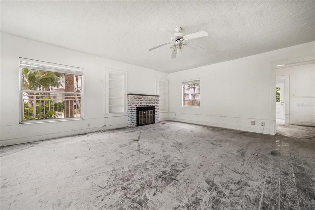 For Sale: $1,299,000 (3 beds, 2 baths, 1556 Square Feet)