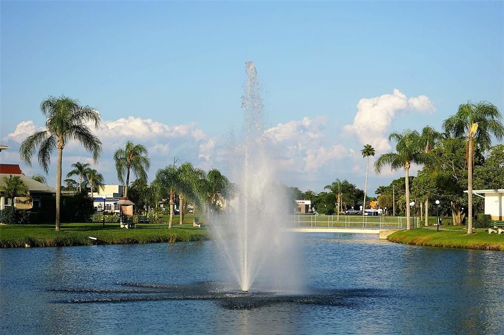 Под контрактом: $1,500 (2 спален, 1 ванн, 768 Квадратных фут)