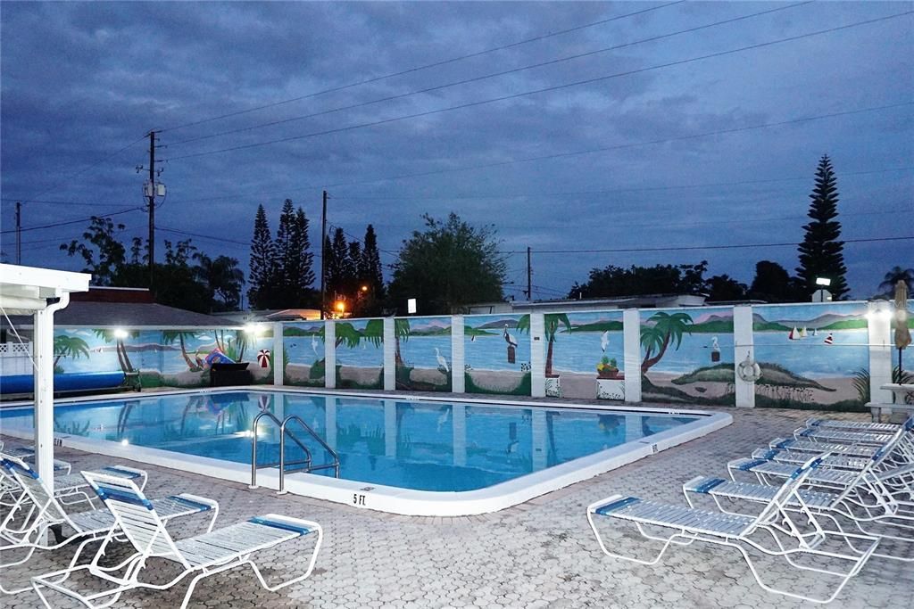 Под контрактом: $1,500 (2 спален, 1 ванн, 768 Квадратных фут)