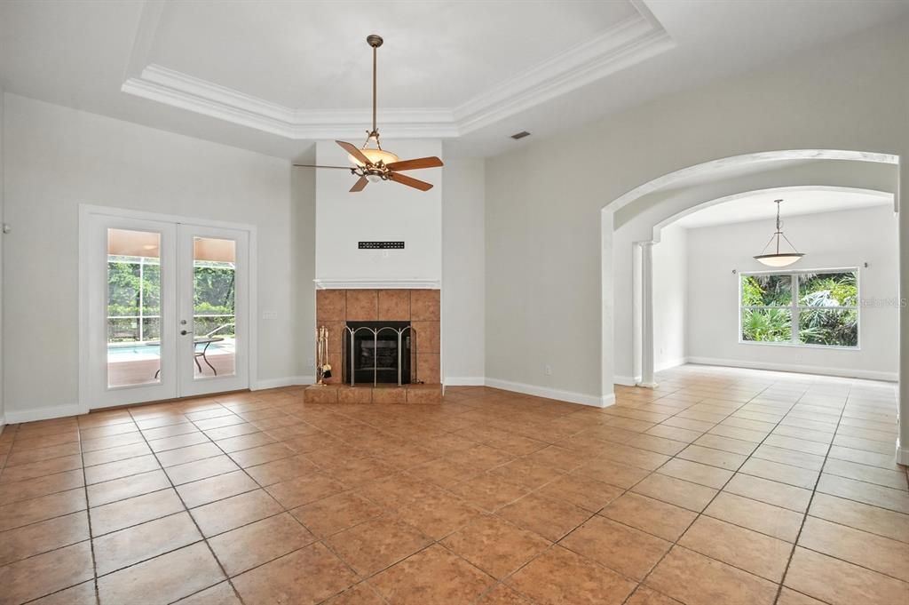 待售: $649,900 (3 贝兹, 2 浴室, 3455 平方英尺)