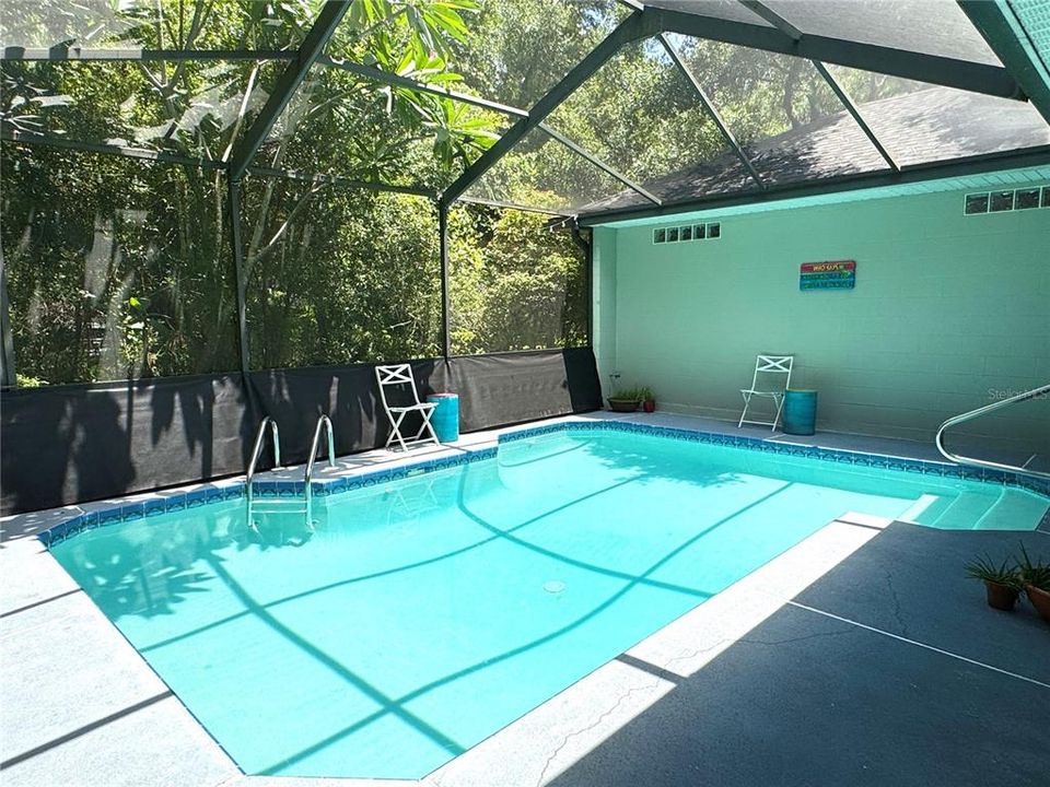 合同活跃: $595,000 (3 贝兹, 3 浴室, 2261 平方英尺)