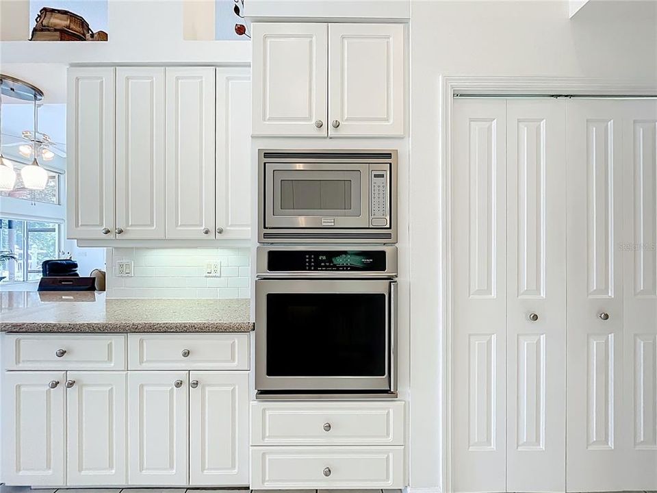 待售: $887,950 (3 贝兹, 2 浴室, 2271 平方英尺)