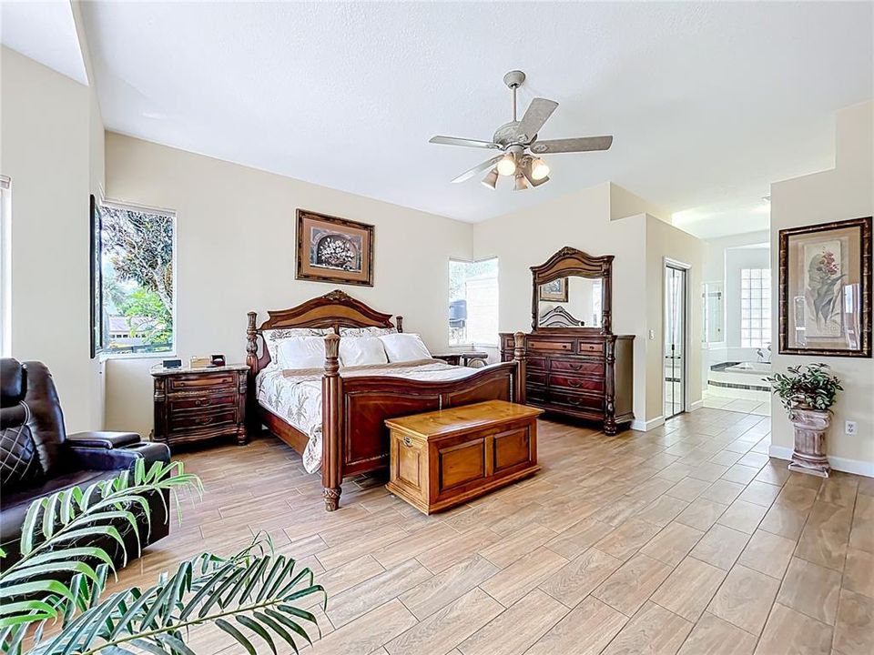 待售: $887,950 (3 贝兹, 2 浴室, 2271 平方英尺)