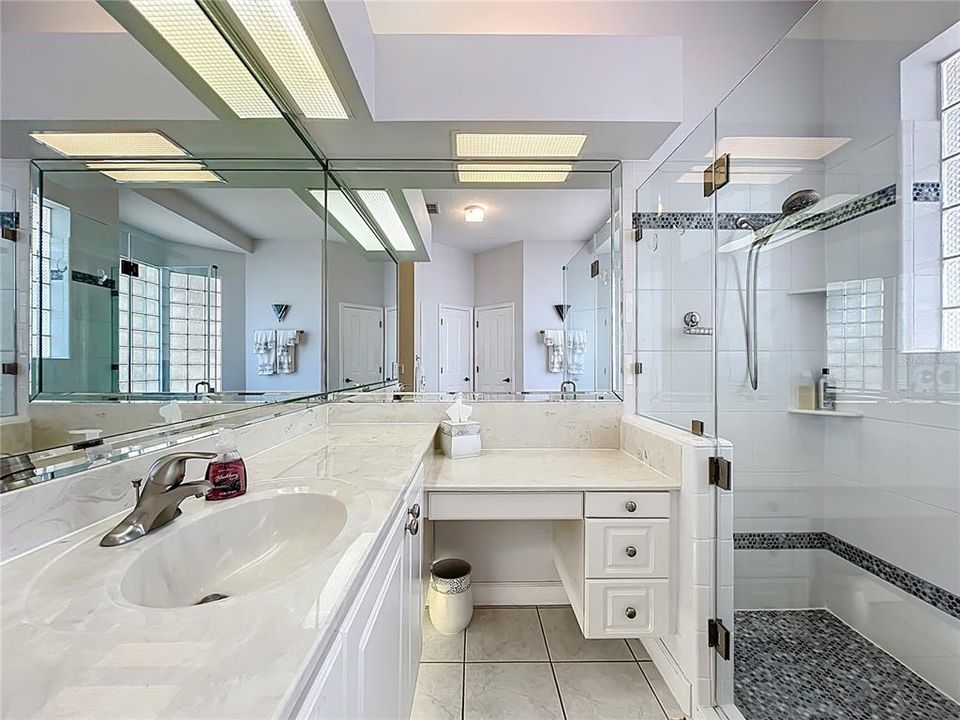 待售: $887,950 (3 贝兹, 2 浴室, 2271 平方英尺)