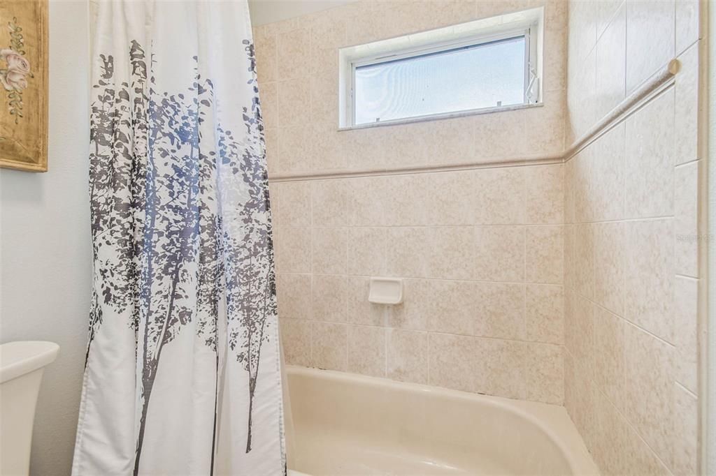 На продажу: $579,900 (5 спален, 3 ванн, 3307 Квадратных фут)