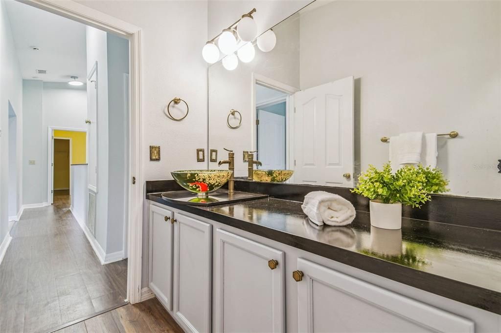 На продажу: $579,900 (5 спален, 3 ванн, 3307 Квадратных фут)