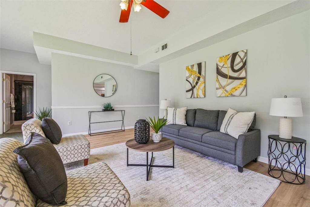 На продажу: $579,900 (5 спален, 3 ванн, 3307 Квадратных фут)