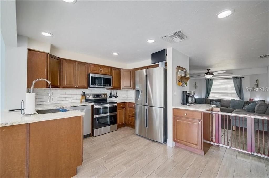 For Rent: $4,000 (3 beds, 2 baths, 1920 Square Feet)