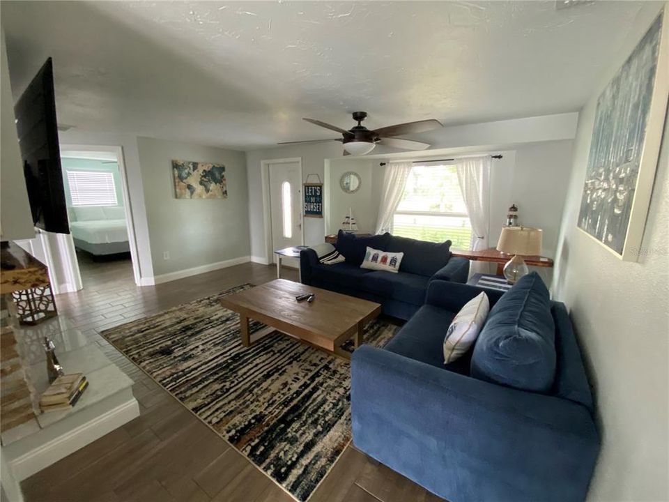 For Rent: $4,000 (3 beds, 2 baths, 1920 Square Feet)