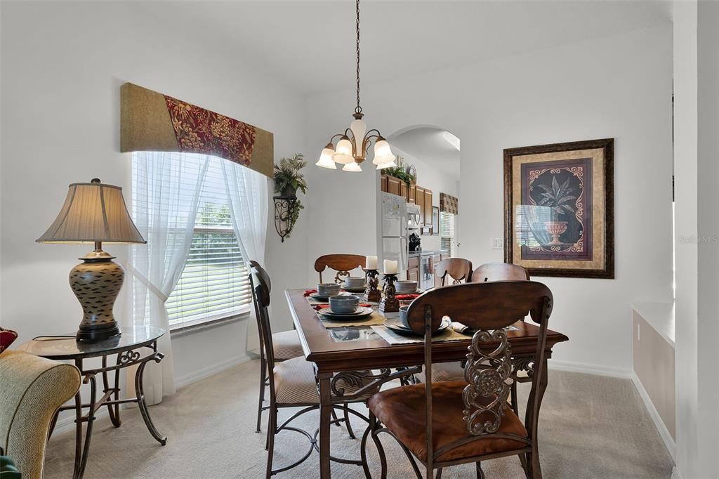 На продажу: $485,000 (5 спален, 4 ванн, 2499 Квадратных фут)