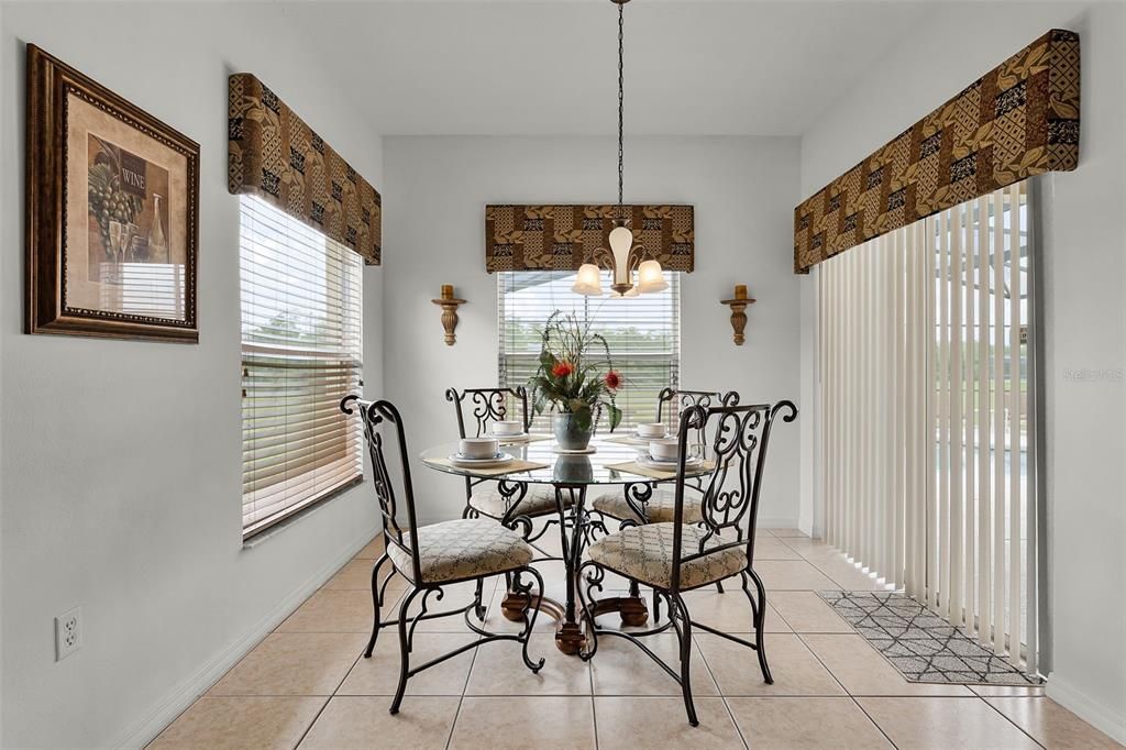 На продажу: $485,000 (5 спален, 4 ванн, 2499 Квадратных фут)