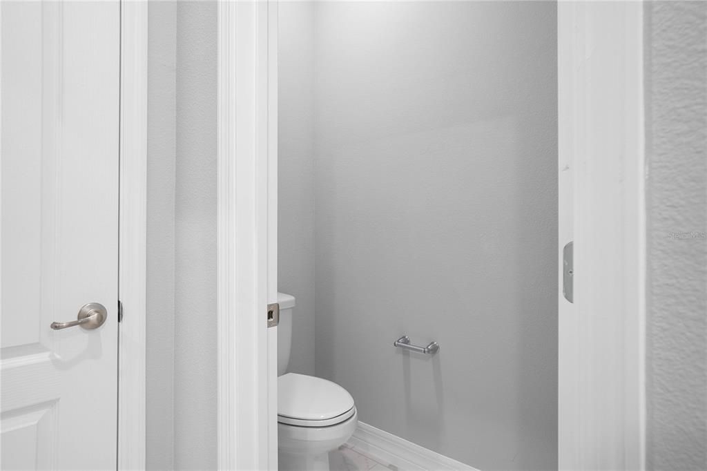 Active With Contract: $364,800 (4 beds, 3 baths, 2092 Square Feet)