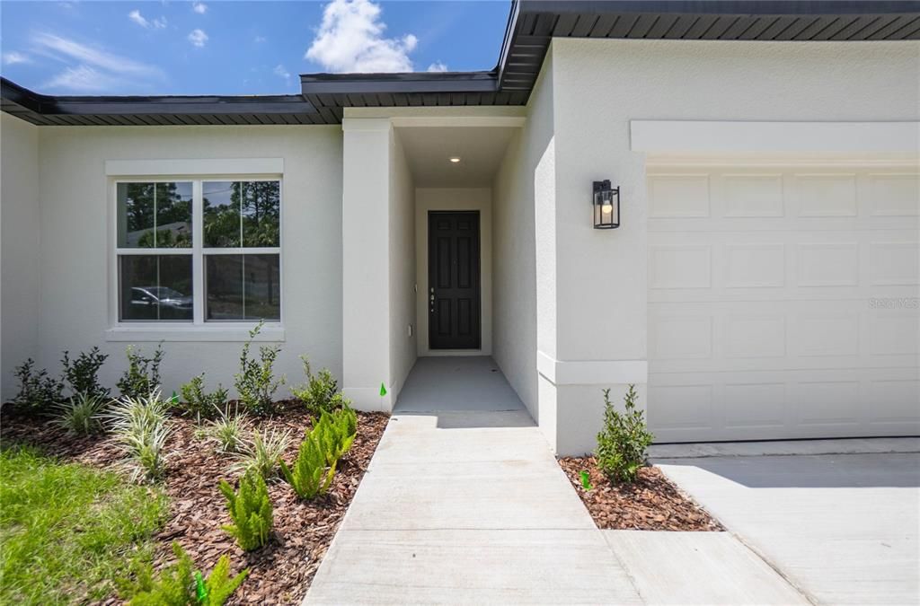 Active With Contract: $364,800 (4 beds, 3 baths, 2092 Square Feet)