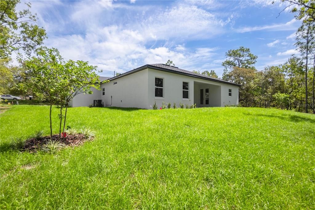 Active With Contract: $364,800 (4 beds, 3 baths, 2092 Square Feet)