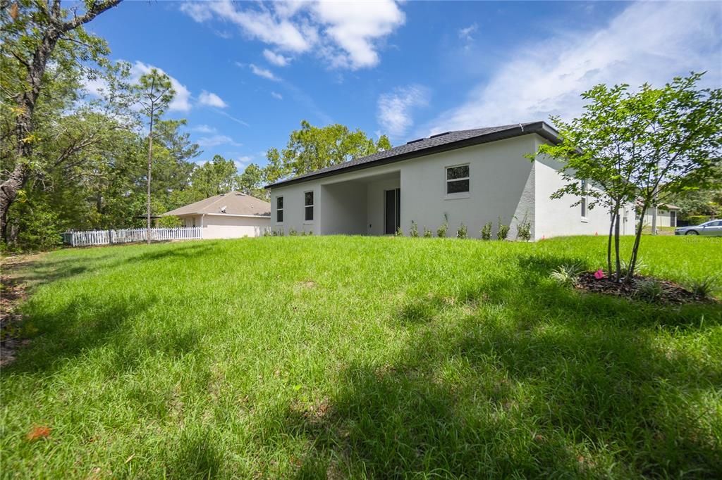 Active With Contract: $364,800 (4 beds, 3 baths, 2092 Square Feet)