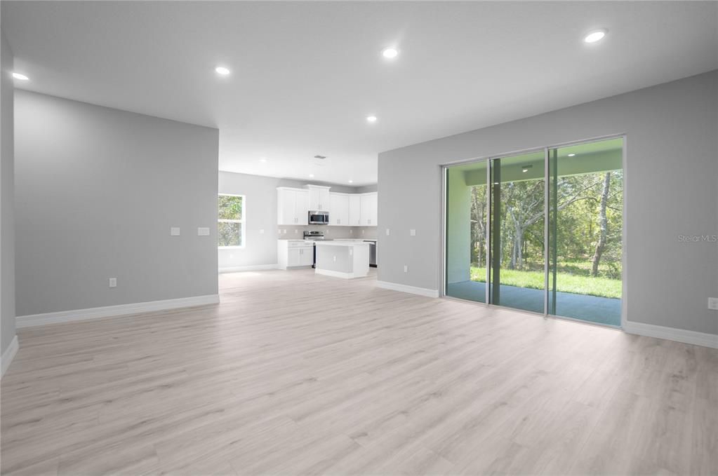 Active With Contract: $364,800 (4 beds, 3 baths, 2092 Square Feet)