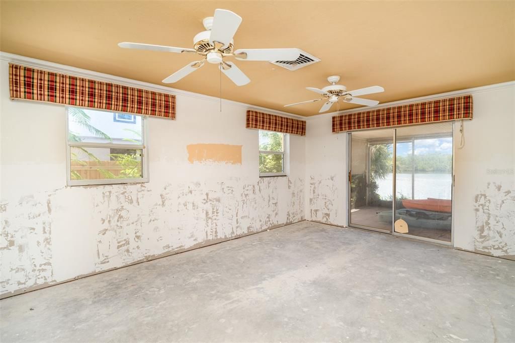 Active With Contract: $775,000 (2 beds, 2 baths, 2100 Square Feet)