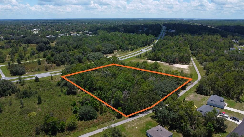 待售: $158,400 (2.56 acres)