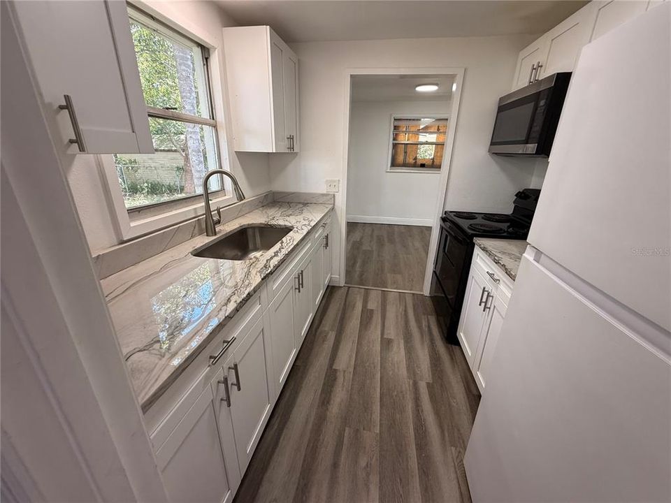 待售: $224,950 (3 贝兹, 2 浴室, 1152 平方英尺)