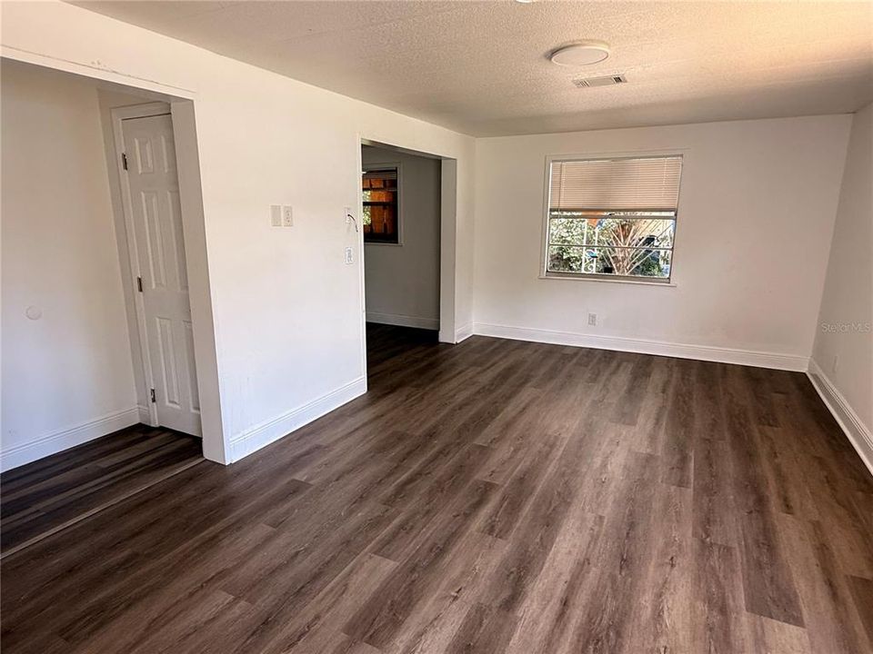 待售: $224,950 (3 贝兹, 2 浴室, 1152 平方英尺)