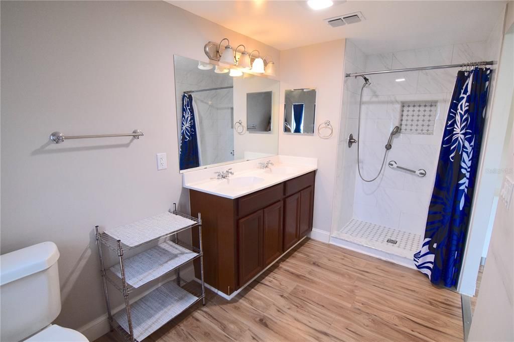 En Venta: $87,900 (2 camas, 2 baños, 1344 Pies cuadrados)