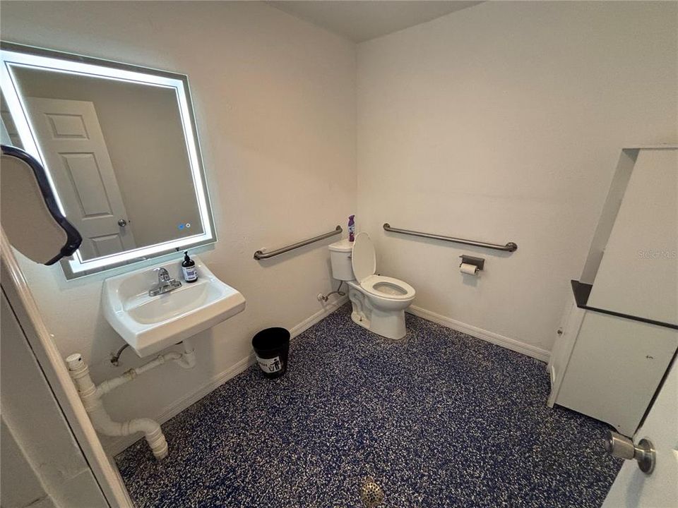 For Sale: $390,000 (0 beds, 0 baths, 2500 Square Feet)