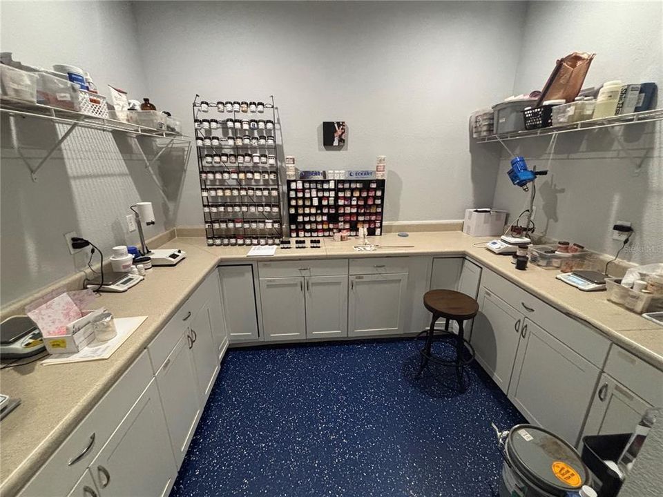 For Sale: $390,000 (0 beds, 0 baths, 2500 Square Feet)