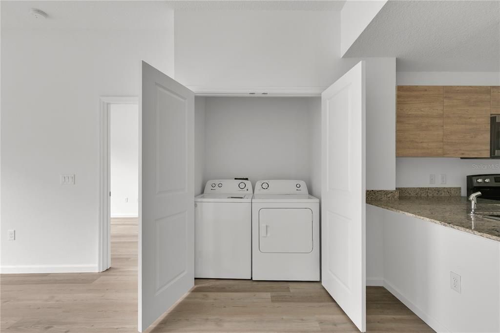 En Venta: $280,000 (2 camas, 2 baños, 1015 Pies cuadrados)