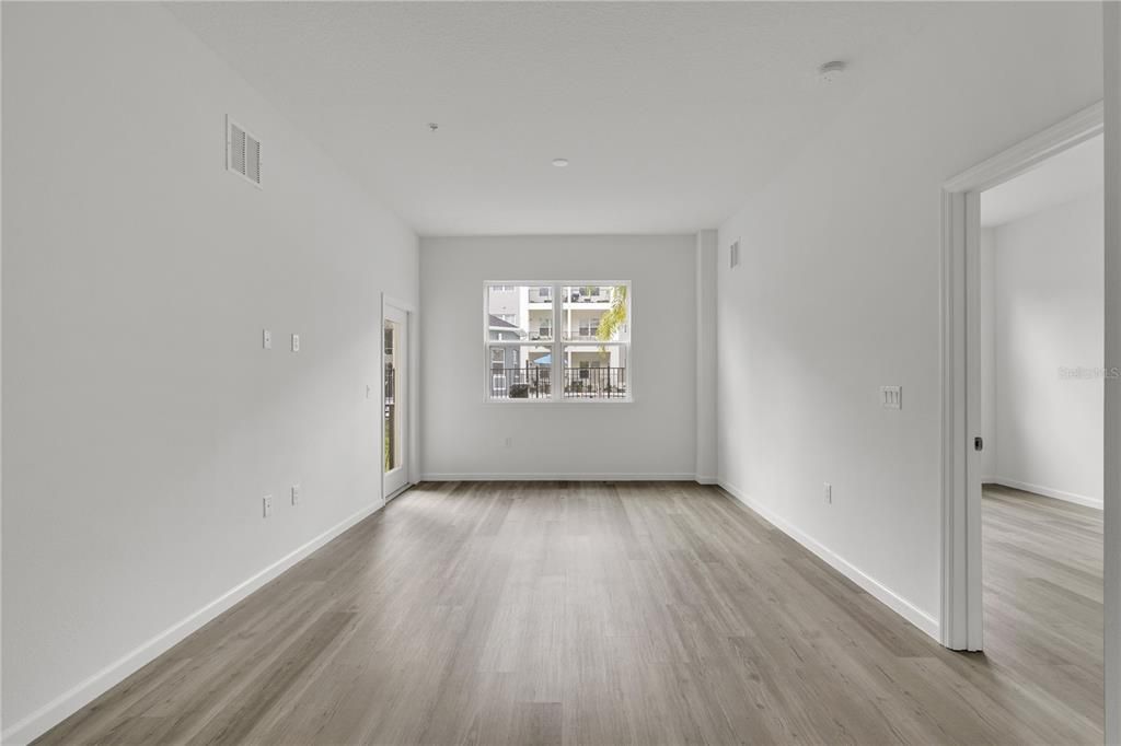En Venta: $280,000 (2 camas, 2 baños, 1015 Pies cuadrados)