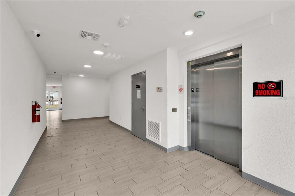 En Venta: $280,000 (2 camas, 2 baños, 1015 Pies cuadrados)