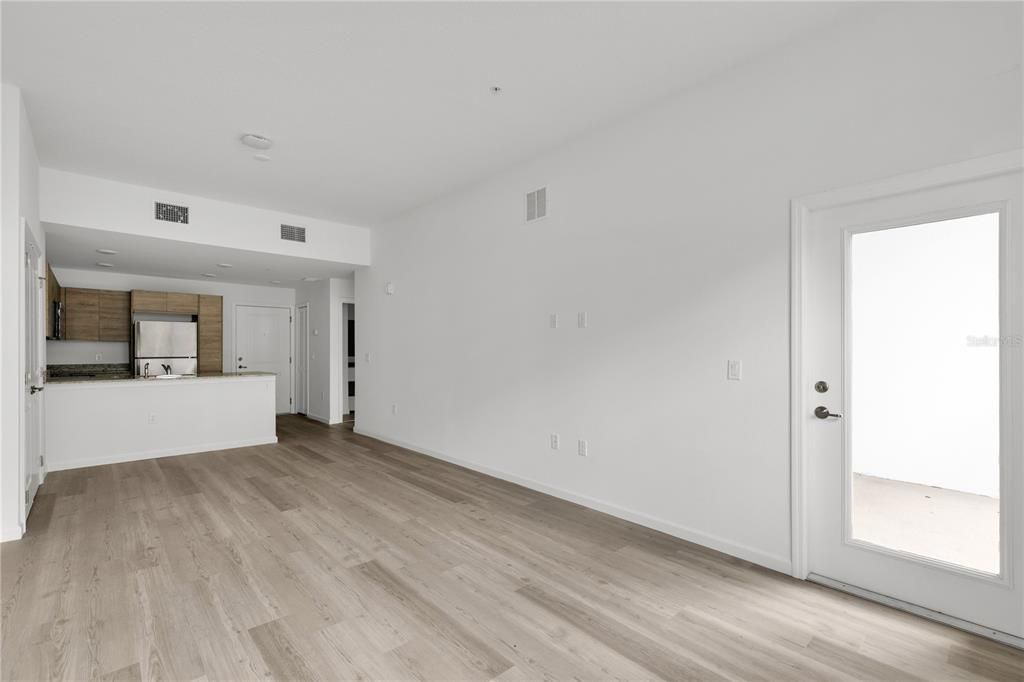 En Venta: $280,000 (2 camas, 2 baños, 1015 Pies cuadrados)