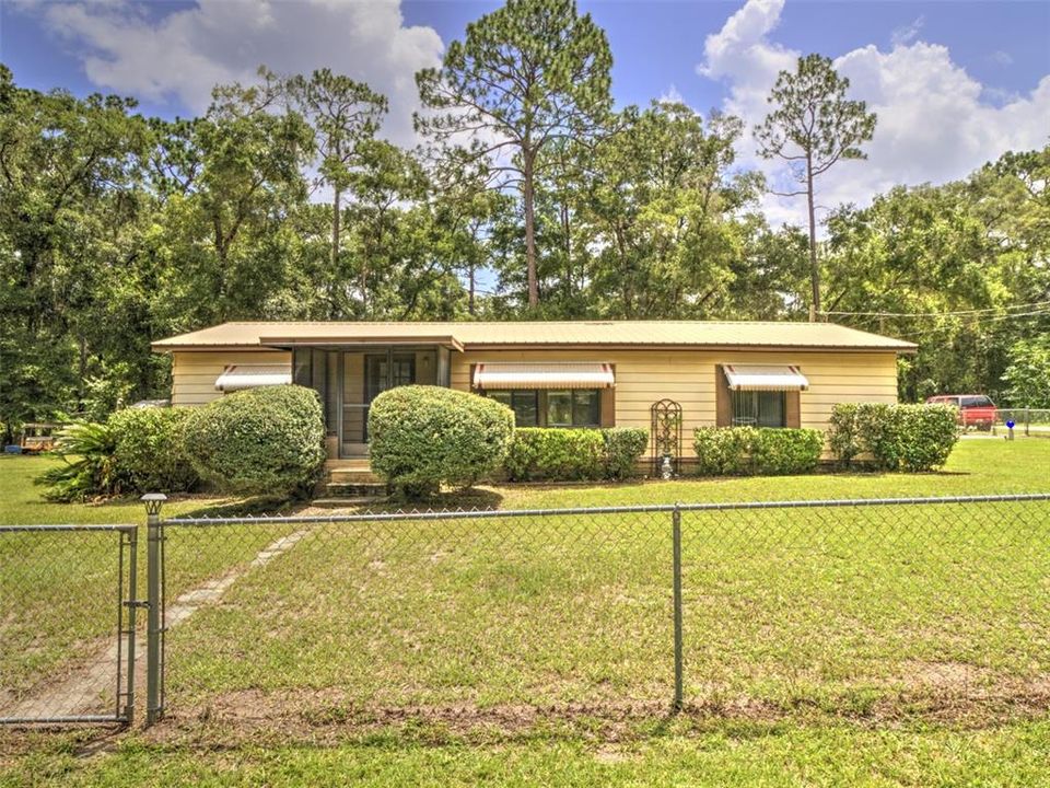 Recently Sold: $118,000 (3 beds, 2 baths, 1248 Square Feet)