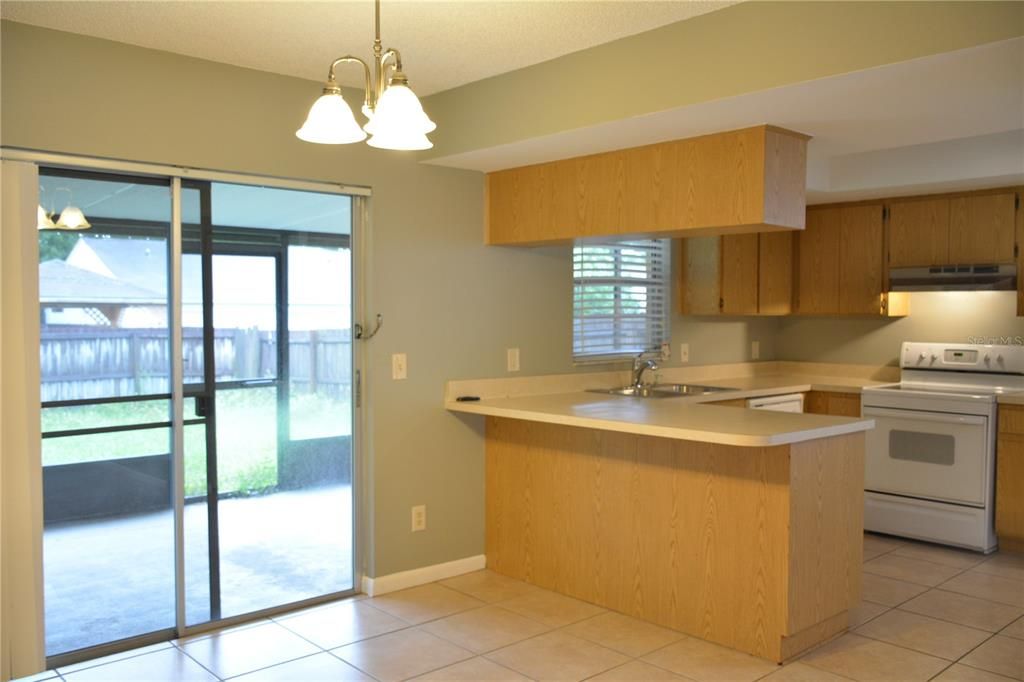 В аренду: $2,000 (3 спален, 2 ванн, 1192 Квадратных фут)