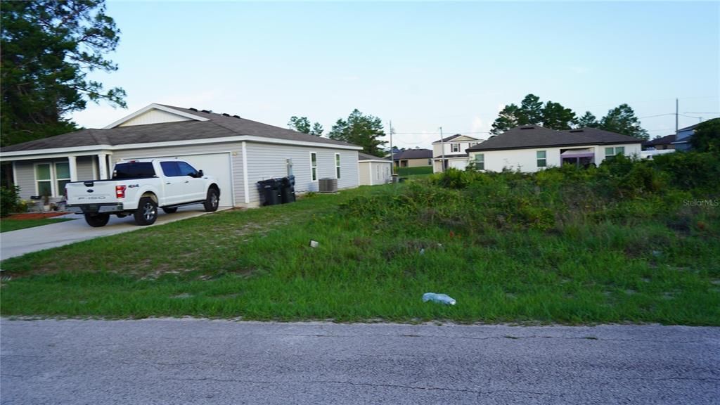 待售: $65,000 (0.18 acres)