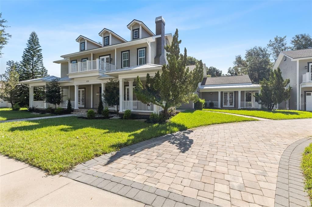 For Sale: $1,998,900 (6 beds, 6 baths, 6196 Square Feet)