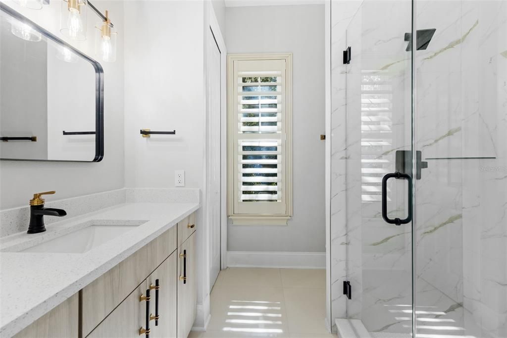 For Sale: $1,998,900 (6 beds, 6 baths, 6196 Square Feet)