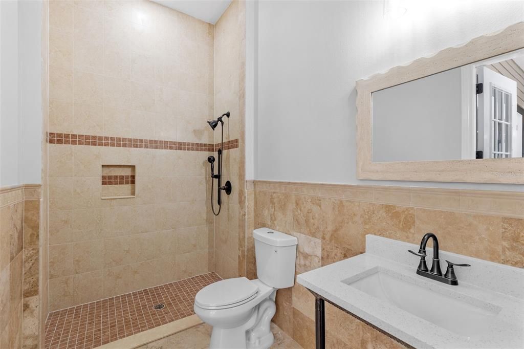 For Sale: $1,998,900 (6 beds, 6 baths, 6196 Square Feet)