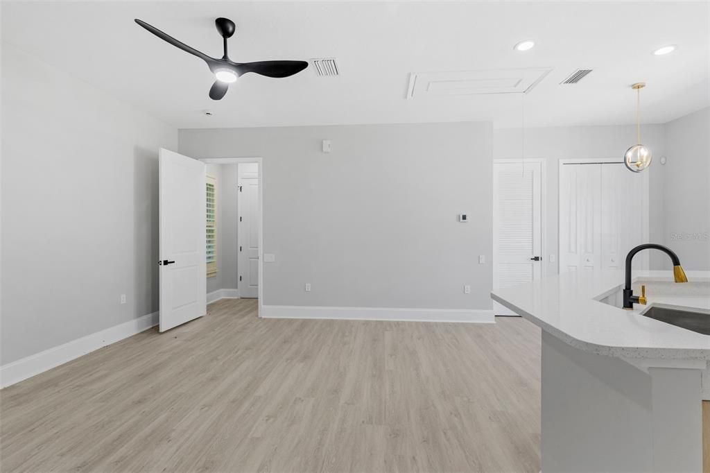 For Sale: $1,998,900 (6 beds, 6 baths, 6196 Square Feet)