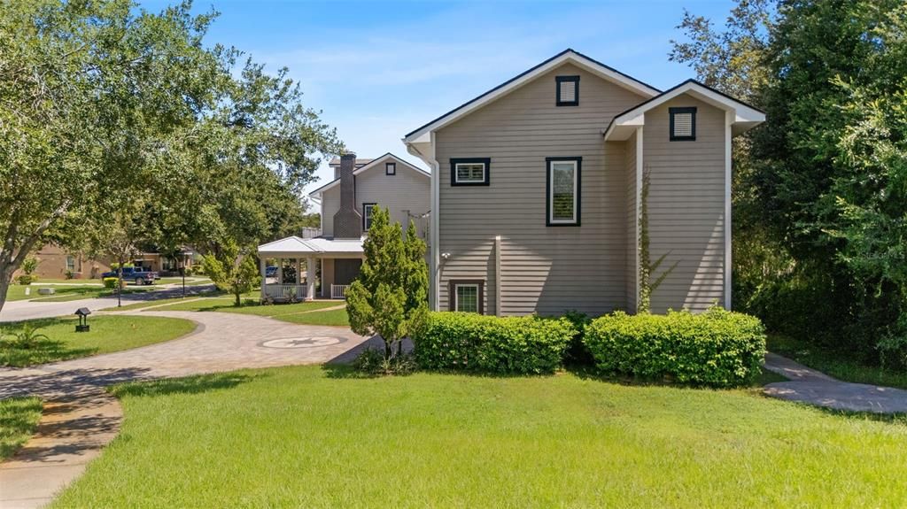 For Sale: $1,998,900 (6 beds, 6 baths, 6196 Square Feet)