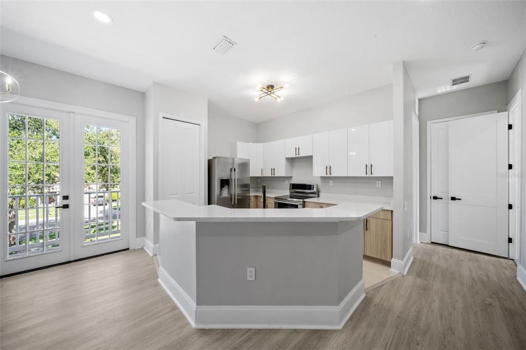 For Sale: $1,998,900 (6 beds, 6 baths, 6196 Square Feet)