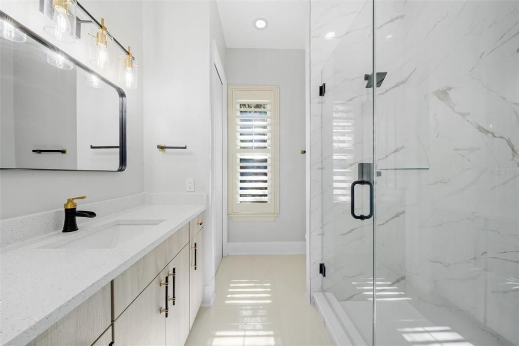 For Sale: $1,998,900 (6 beds, 6 baths, 6196 Square Feet)