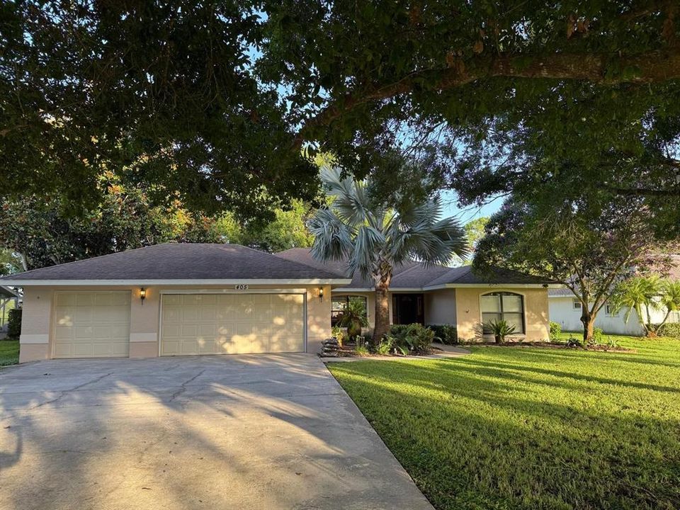 Recently Sold: $520,000 (3 beds, 2 baths, 2294 Square Feet)