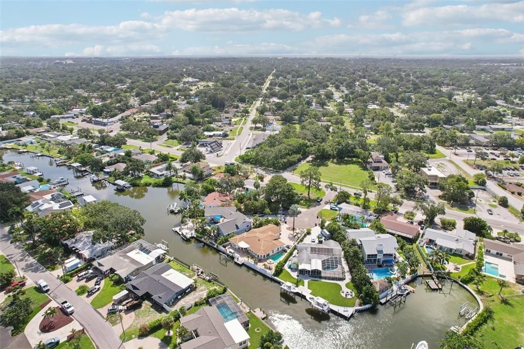 Activo con contrato: $1,350,000 (4 camas, 3 baños, 2378 Pies cuadrados)