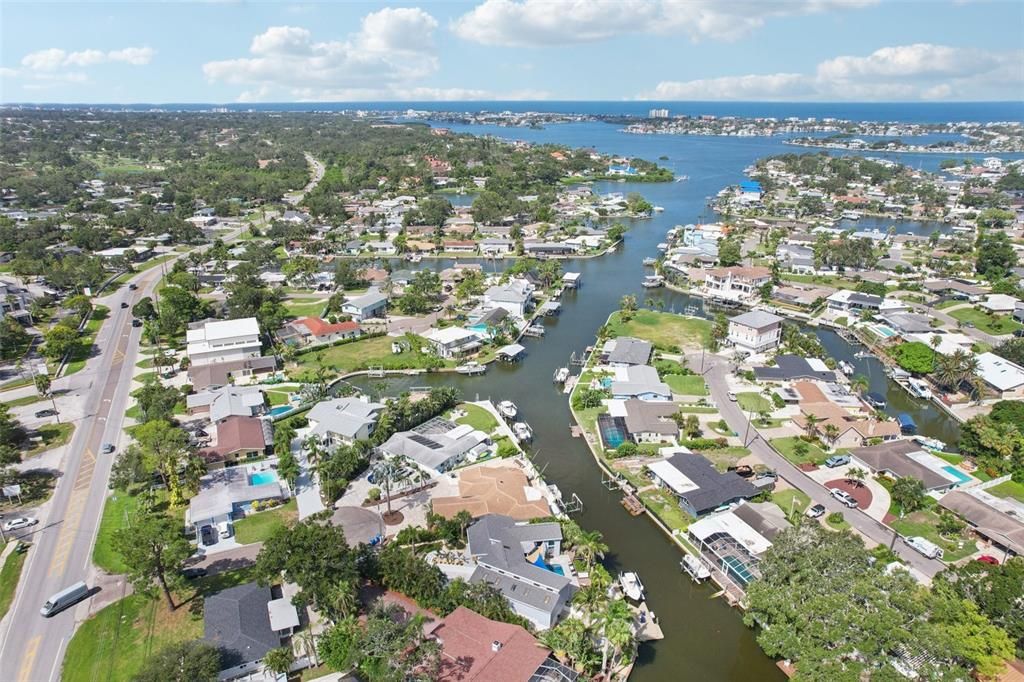 Activo con contrato: $1,350,000 (4 camas, 3 baños, 2378 Pies cuadrados)