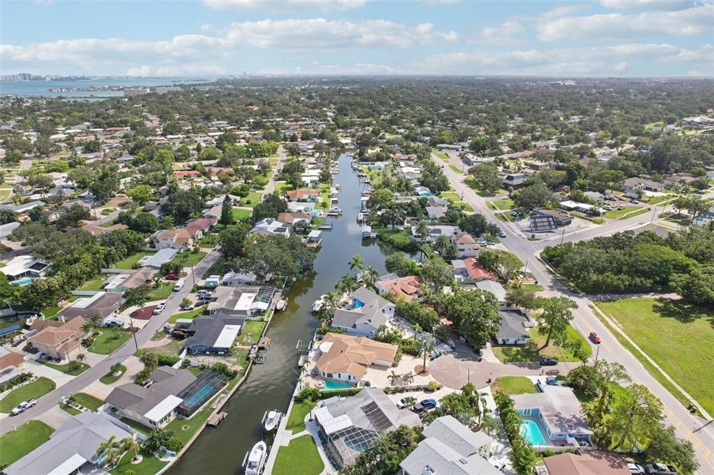 Activo con contrato: $1,350,000 (4 camas, 3 baños, 2378 Pies cuadrados)