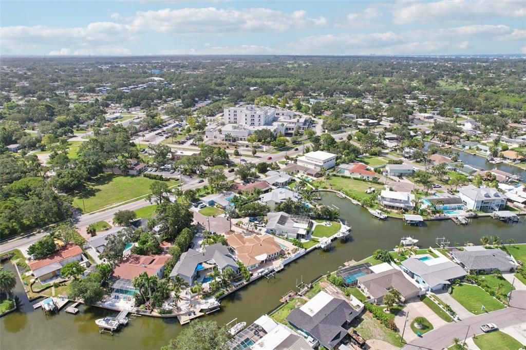 Activo con contrato: $1,350,000 (4 camas, 3 baños, 2378 Pies cuadrados)