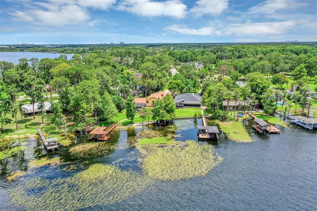 For Sale: $2,995,000 (5 beds, 4 baths, 3737 Square Feet)