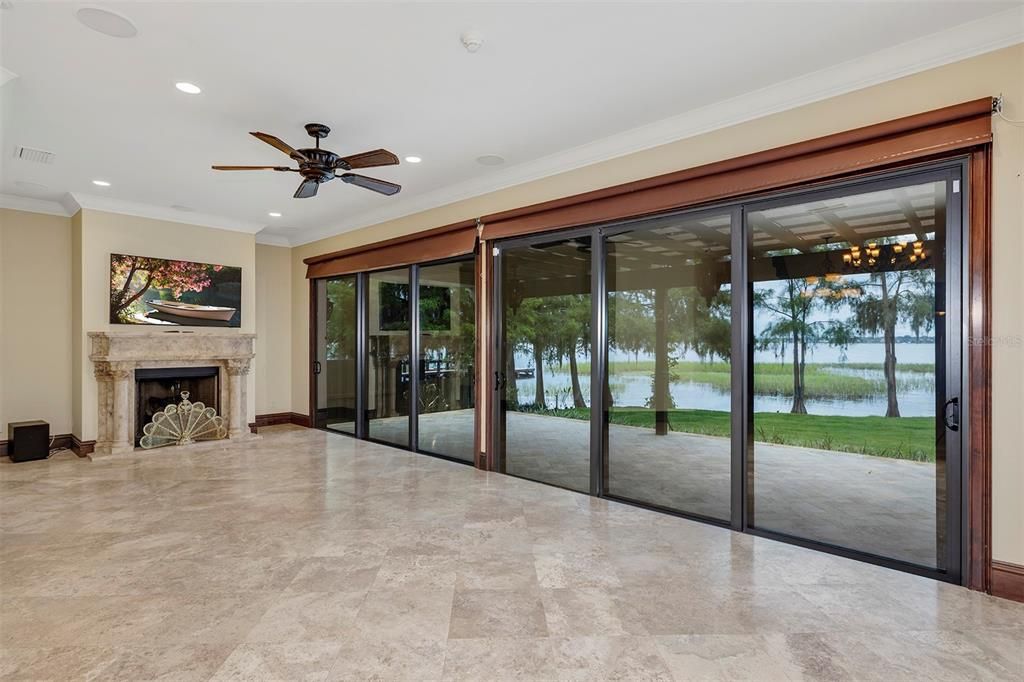 For Sale: $2,995,000 (5 beds, 4 baths, 3737 Square Feet)